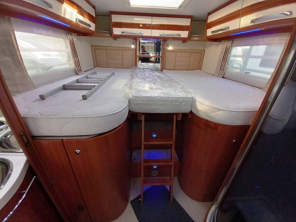 K-Yacht 85 Tekno Line motorhome letti gemelli