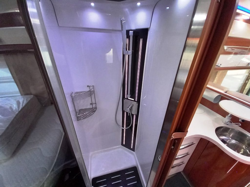 K-Yacht 85 Tekno Line motorhome letti gemelli