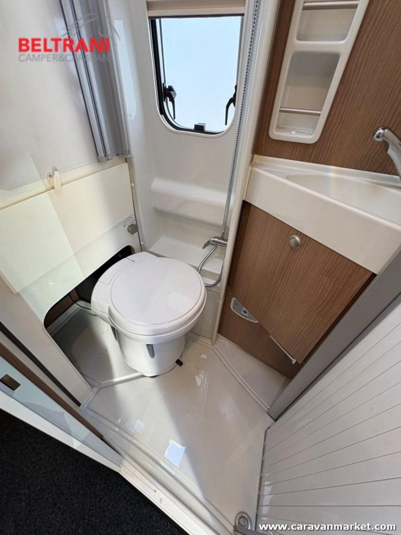 van Comfort GT Skyview 640 LE Charming