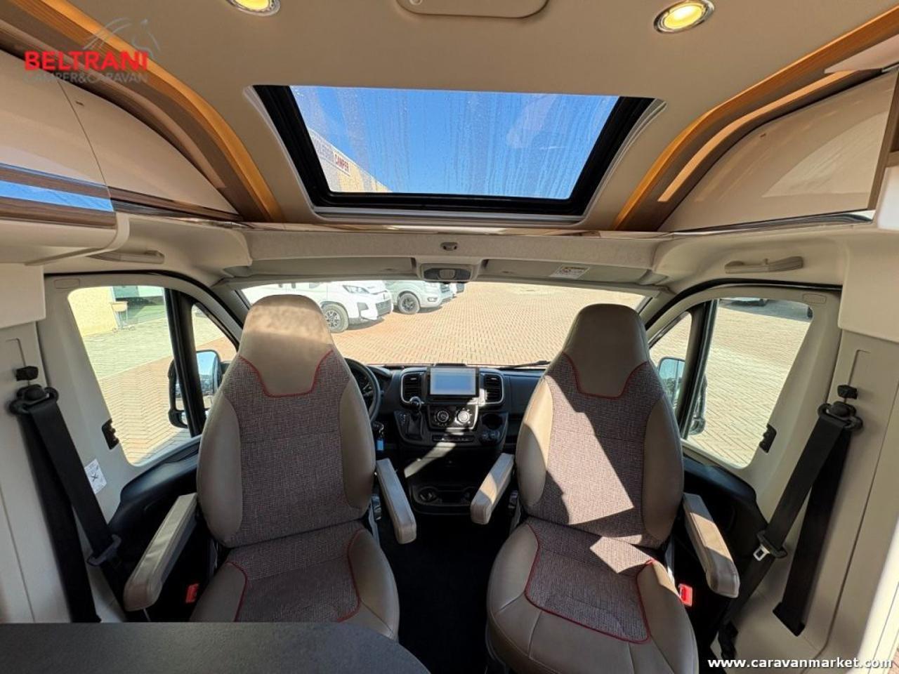 van Comfort GT Skyview 640 LE Charming