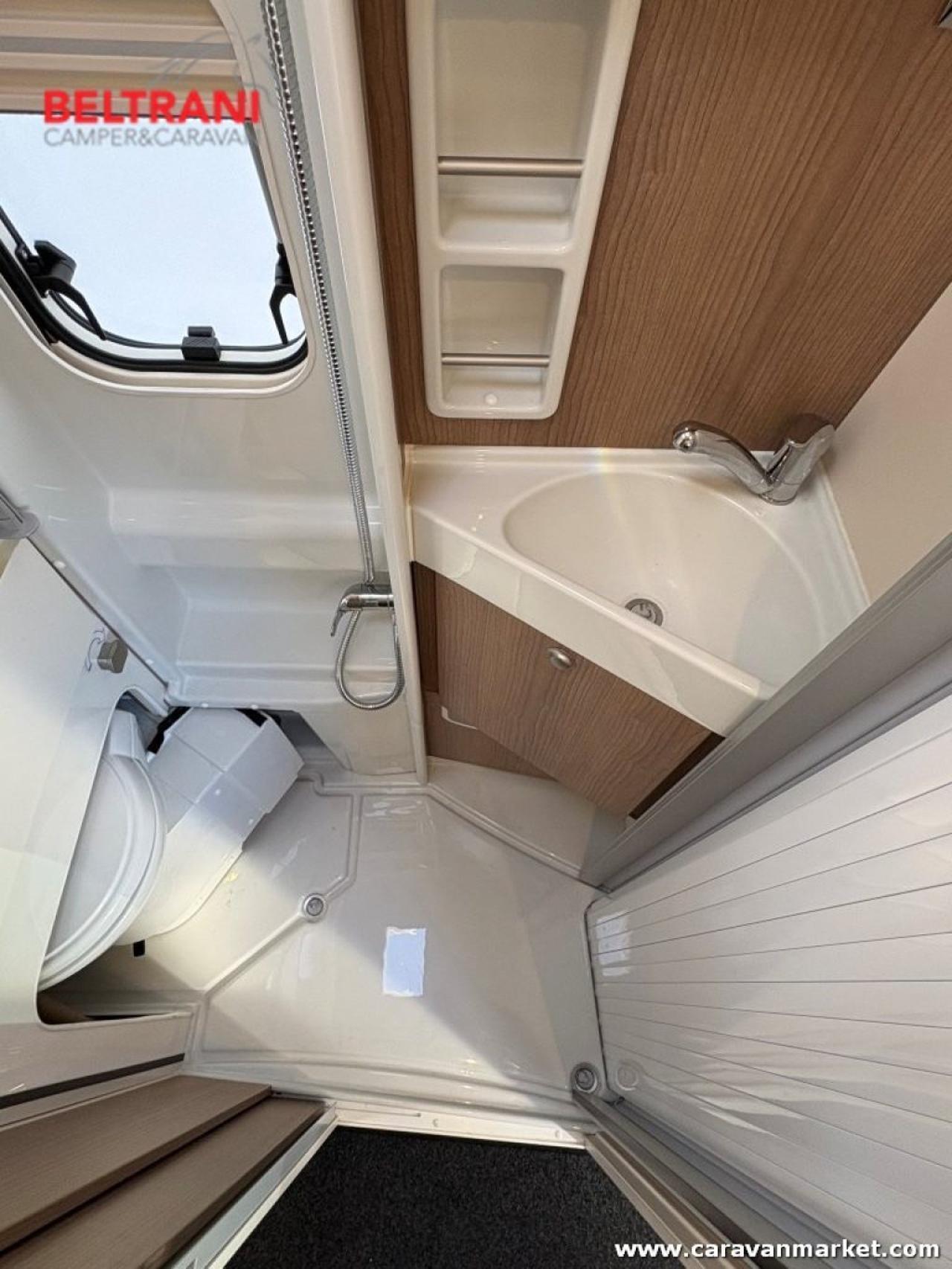 van Comfort GT Skyview 640 LE Charming