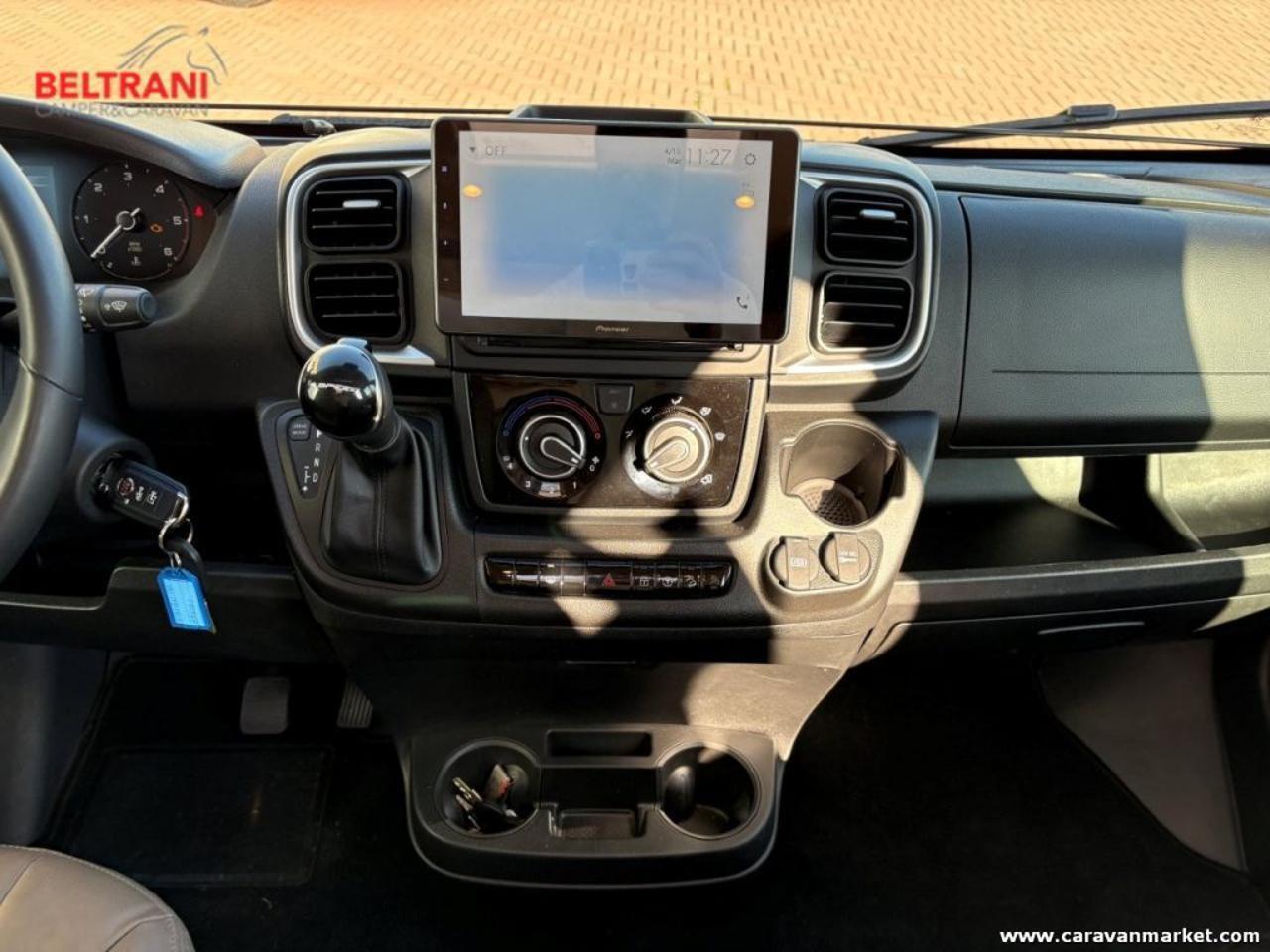 van Comfort GT Skyview 640 LE Charming